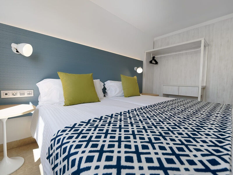 Broncemar Beach Suites