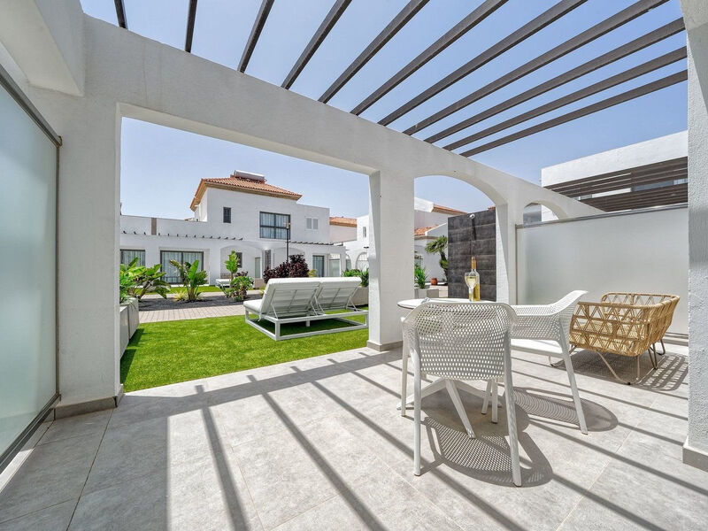 Broncemar Beach Suites