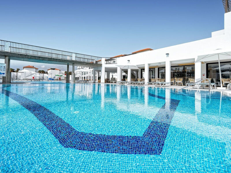 Broncemar Beach Suites