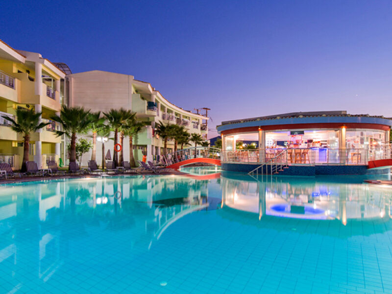Caretta Beach Resort