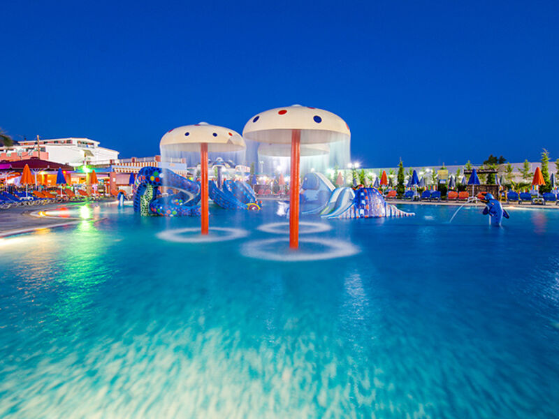 Caretta Beach Resort