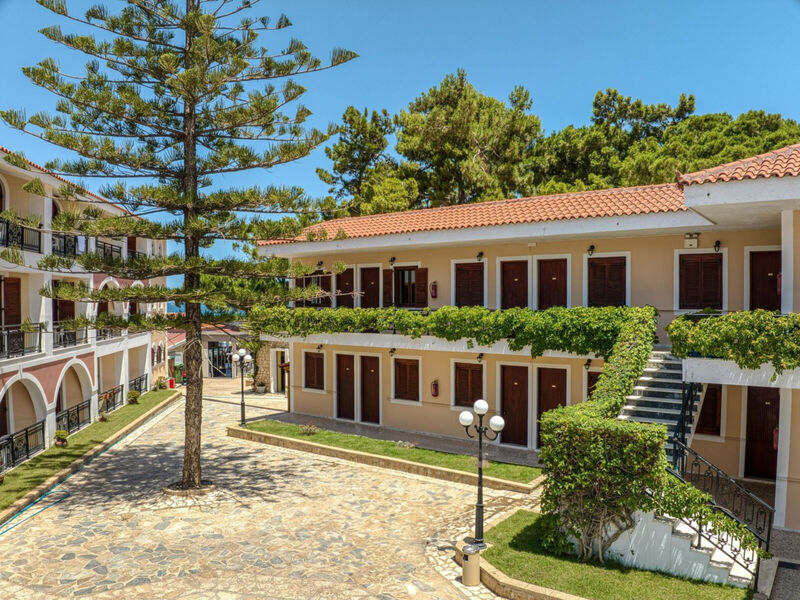 Castello Beach Hotel