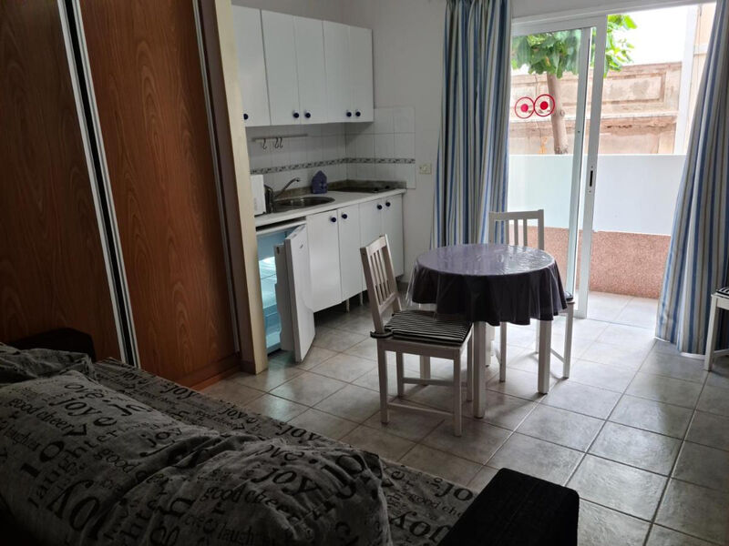 Catalina Park Apartments