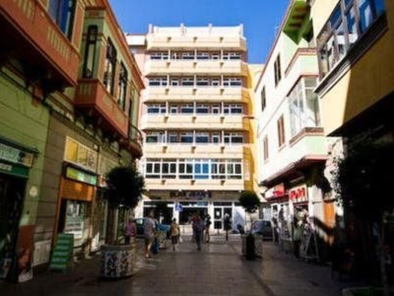 Catalina Park Apartments