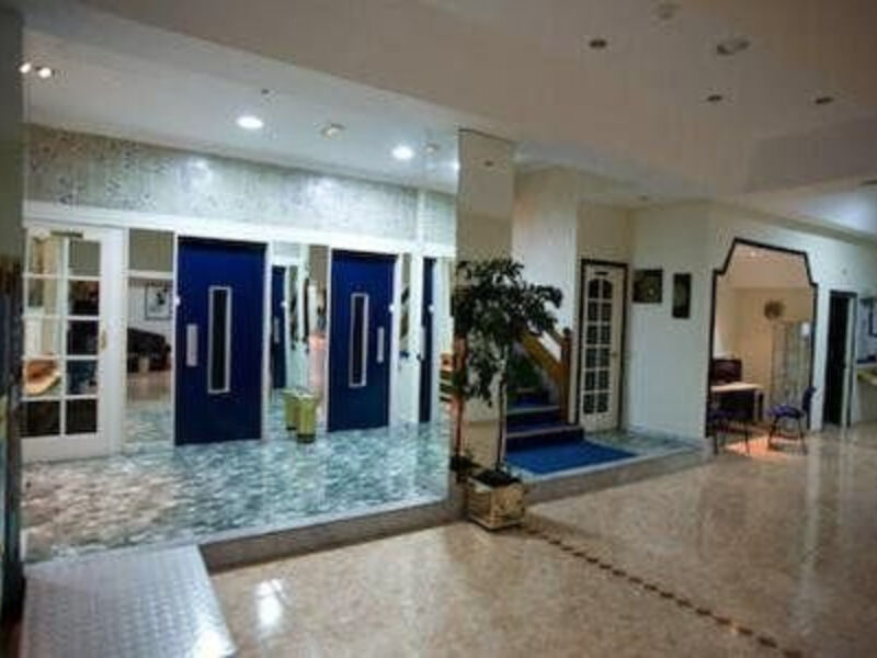 Catalina Park Apartments