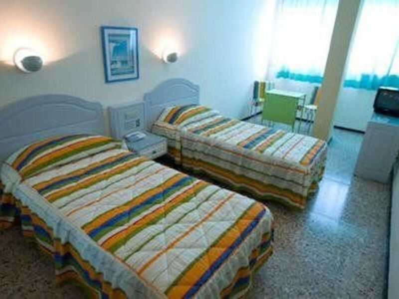 Catalina Park Apartments