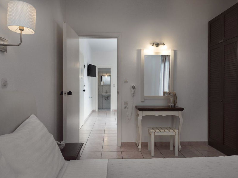 Diamond Apartments & Suites