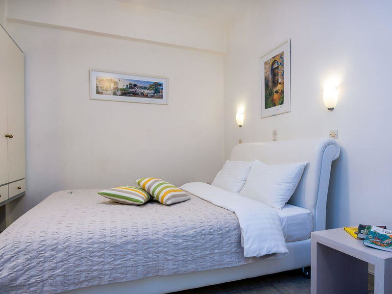 Diamond Apartments & Suites