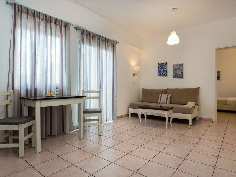 Diamond Apartments & Suites