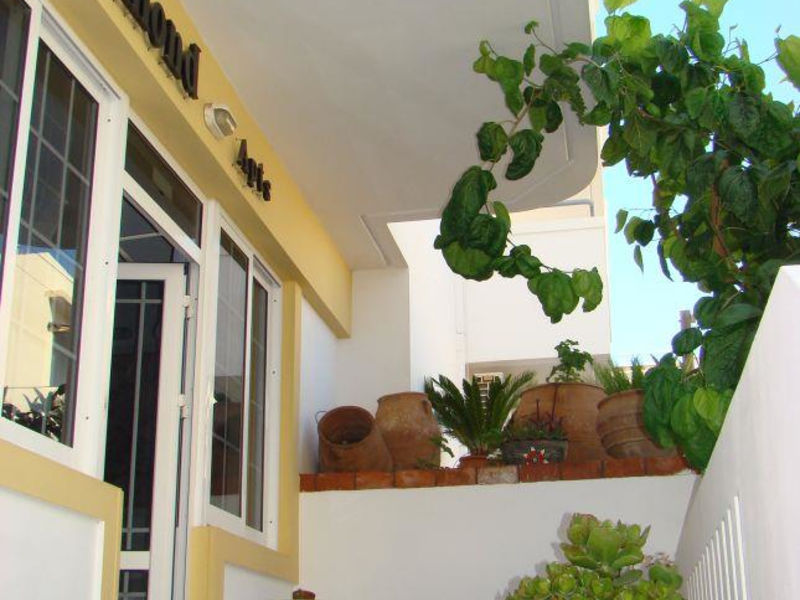 Diamond Apartments & Suites