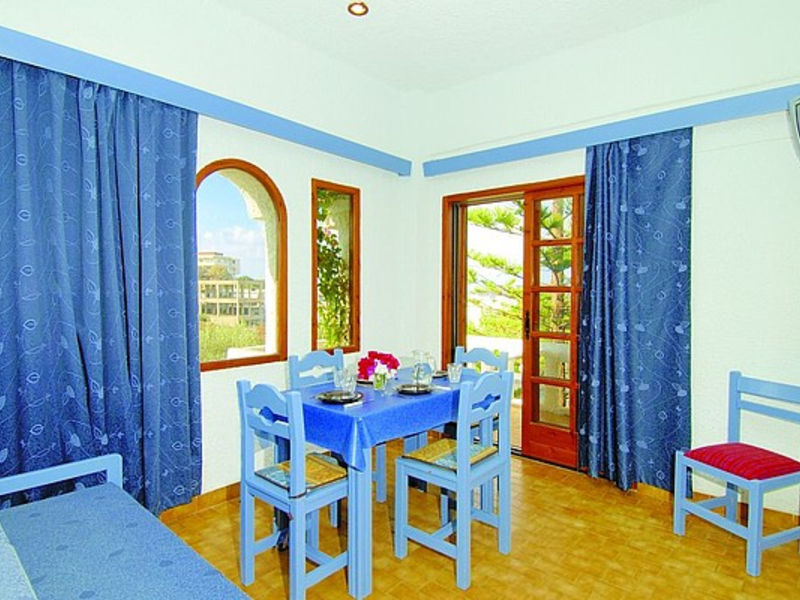 Eleana Apartments