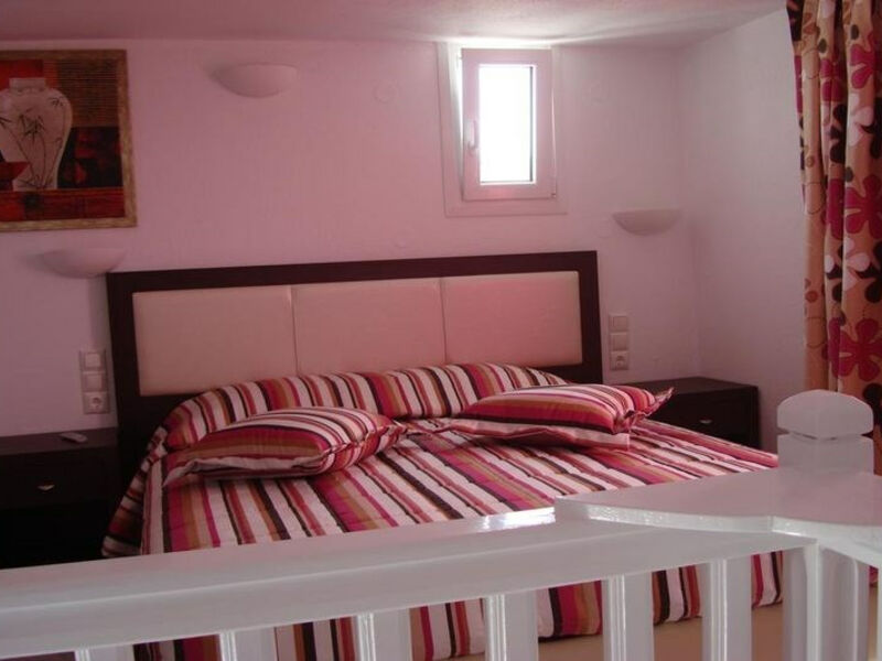 Elena Studios & Suites