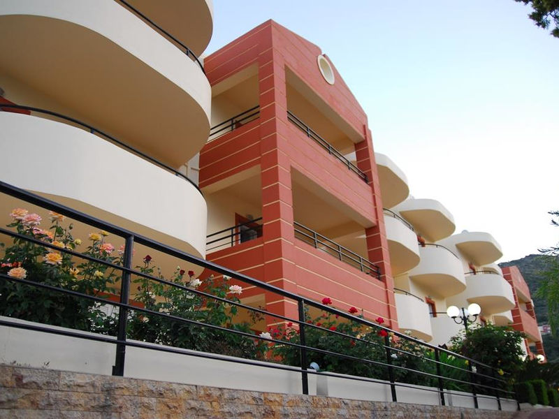 Elpis Studio Apartments