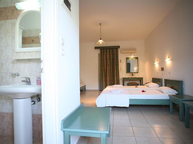 Elpis Studio Apartments