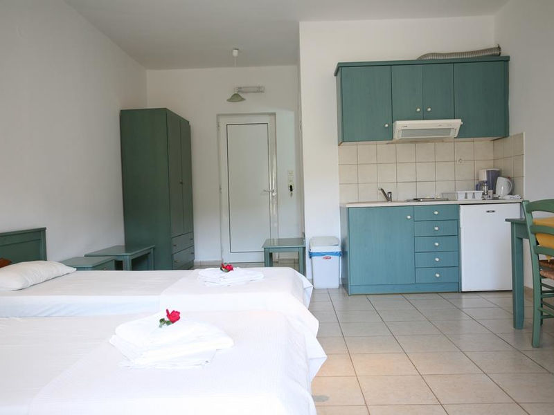 Elpis Studio Apartments