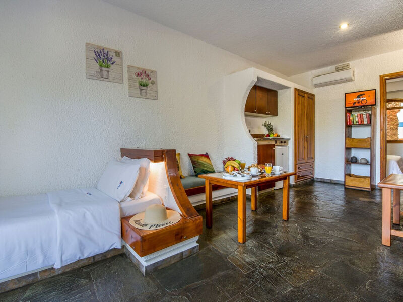 Folia Studios Apartemtns