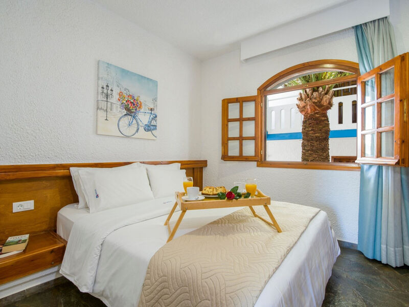 Folia Studios Apartemtns