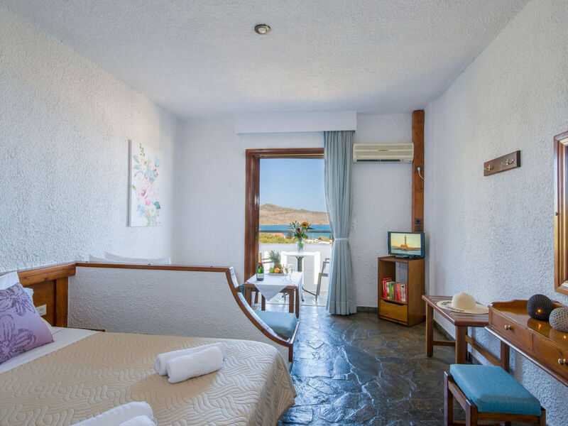 Folia Studios Apartemtns