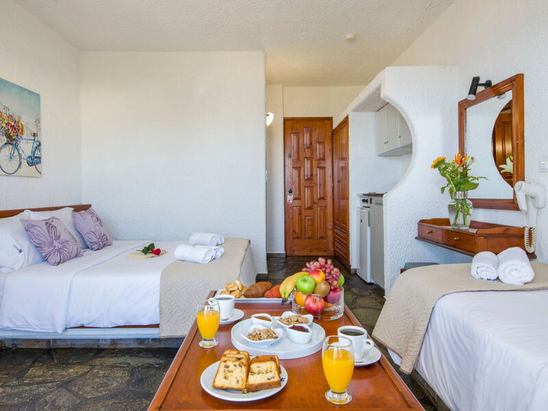 Folia Studios Apartemtns