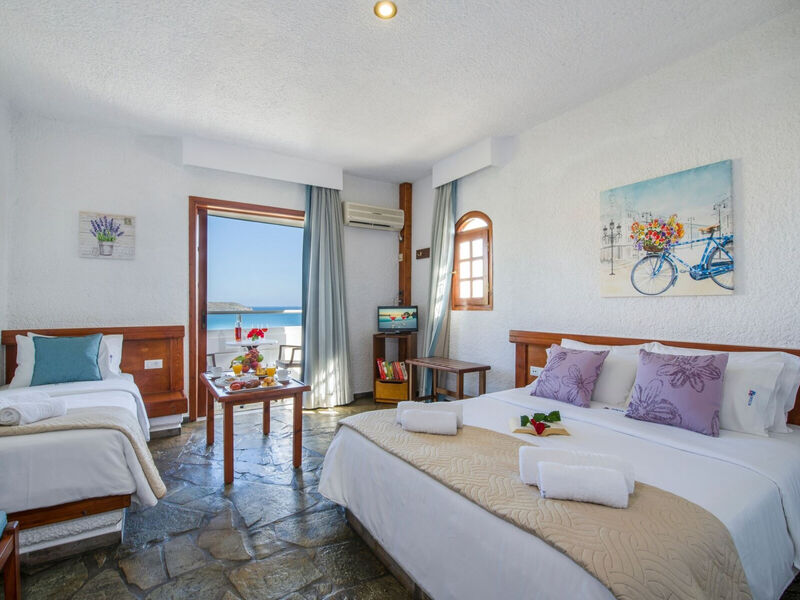 Folia Studios Apartemtns