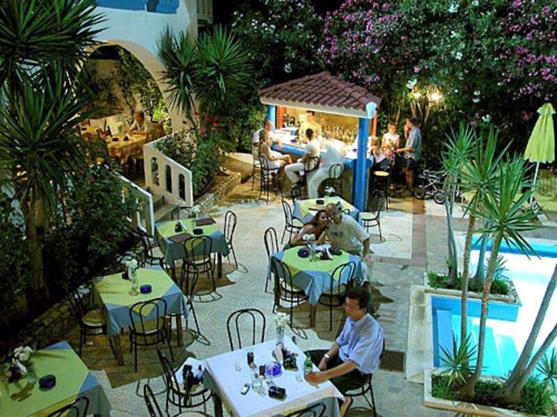 Folia Studios Apartemtns