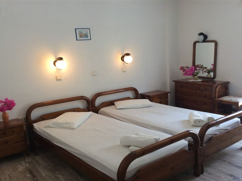 Studia a Apartmány Frini