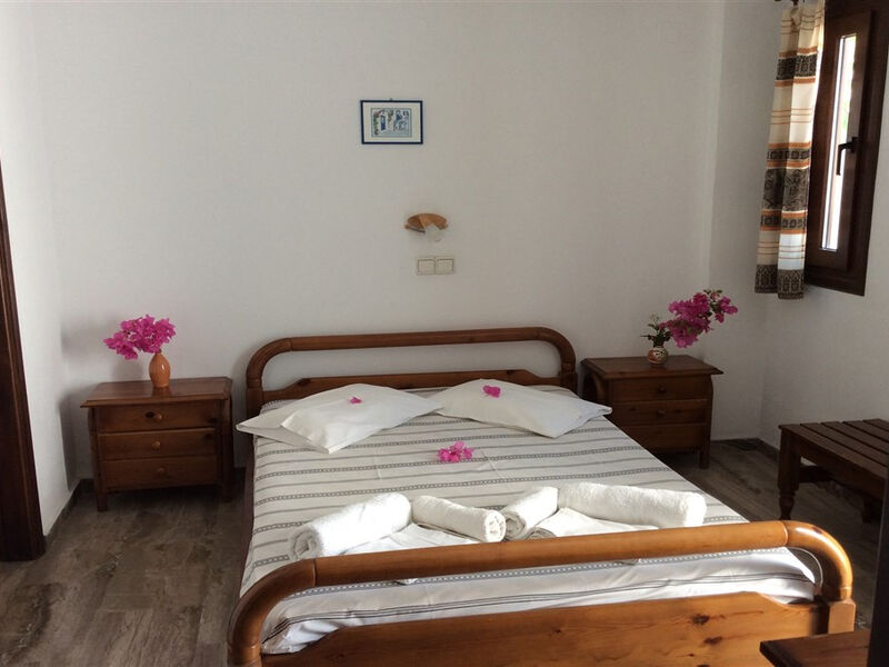 Studia a Apartmány Frini