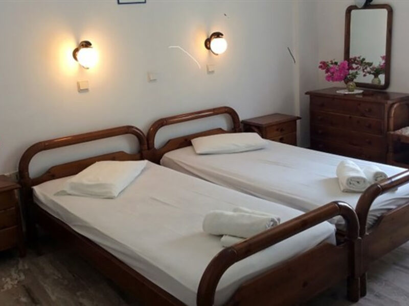 Studia a Apartmány Frini