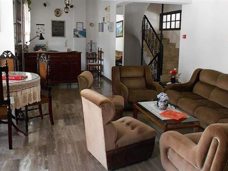 Studia a Apartmány Frini