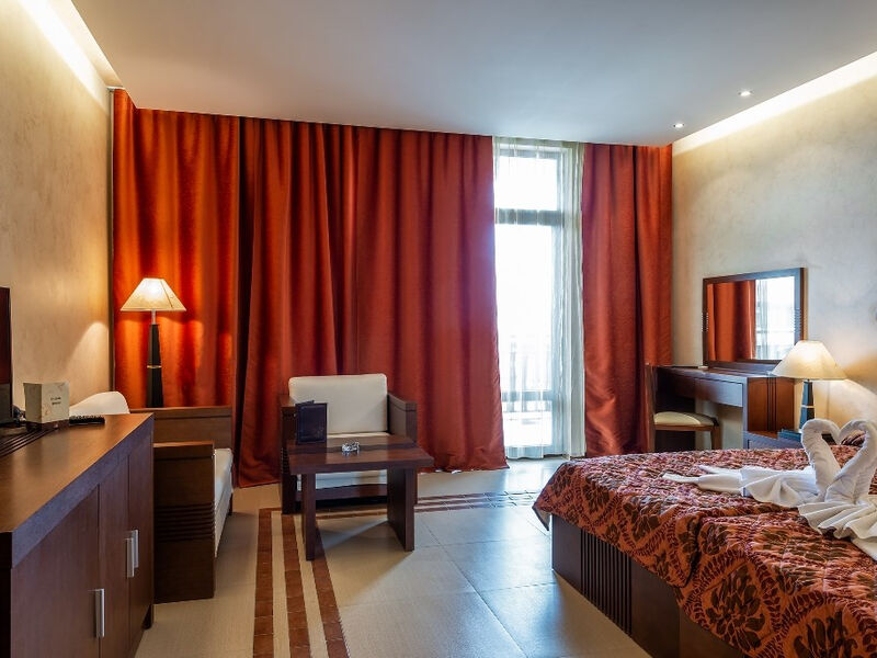 Garden Of Eden Aparthotel