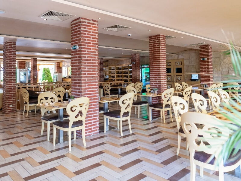 Garden Of Eden Aparthotel