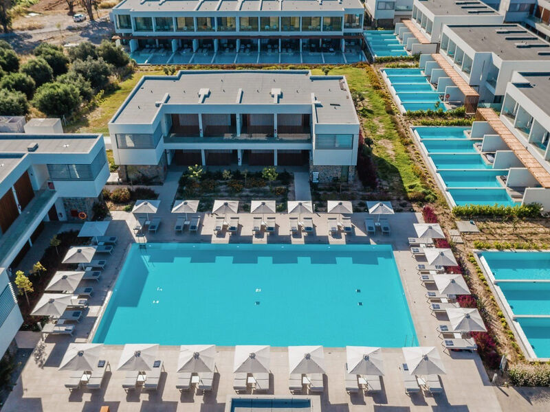 Gennadi Grand Resort