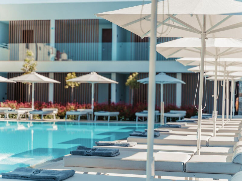 Gennadi Grand Resort