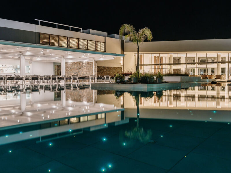 Gennadi Grand Resort