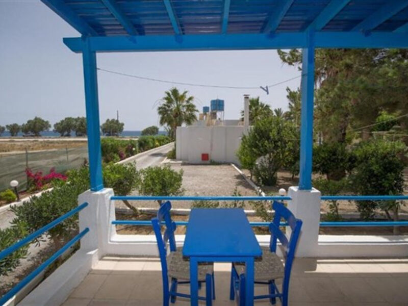 Studia Gialos