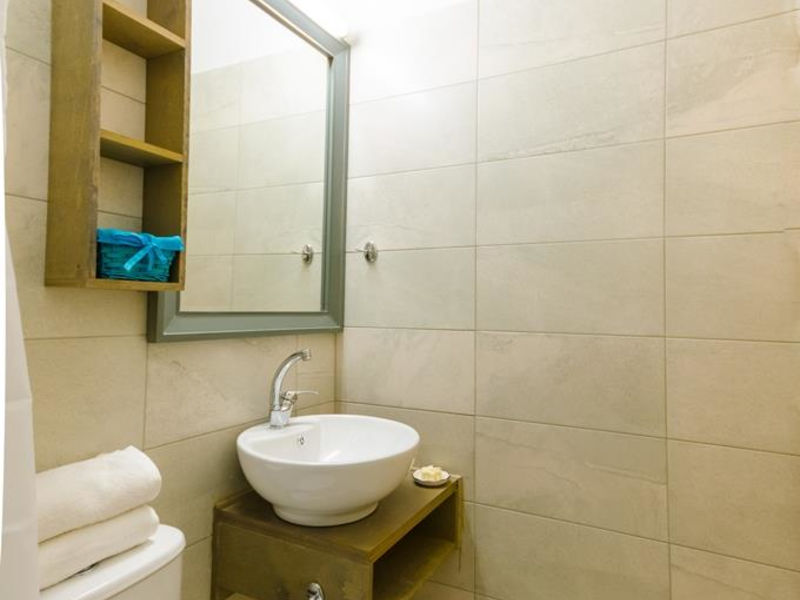 Happiness Apartments