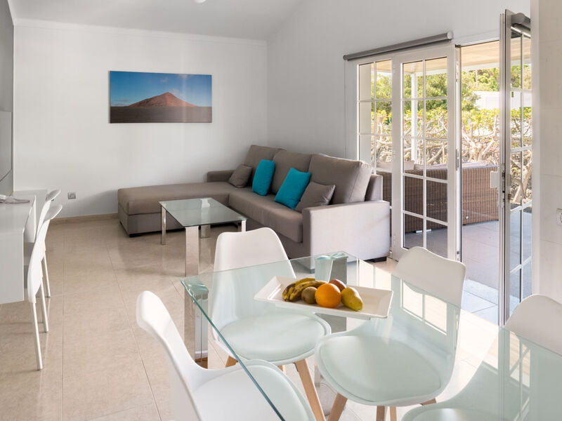 Villas Hyde Park Lane