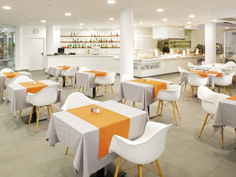 Villas Hyde Park Lane