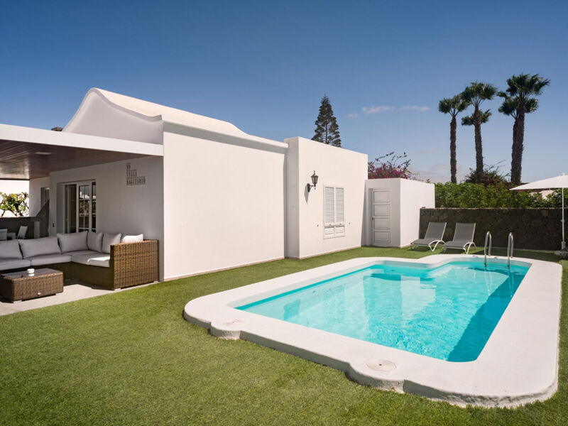 Villas Hyde Park Lane