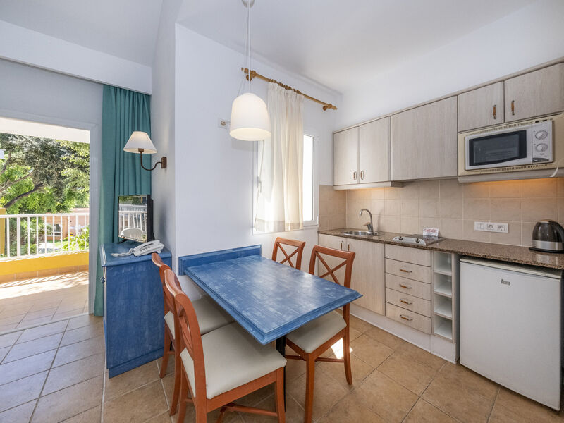 Isla Del Aire Apartments