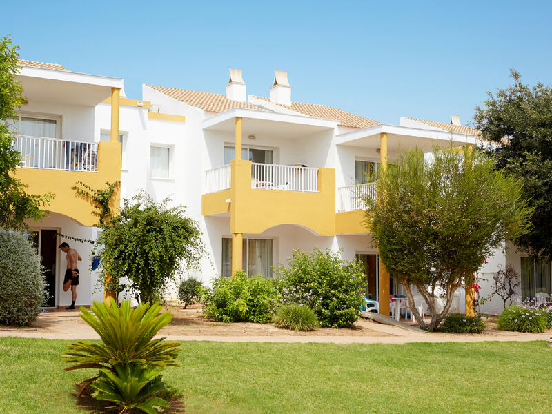 Isla Del Aire Apartments