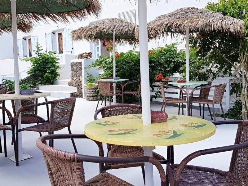 Kamarela Apartments