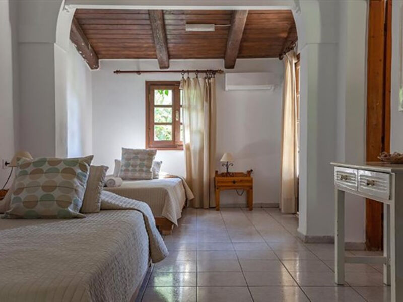 Aparthotel Korfiatis