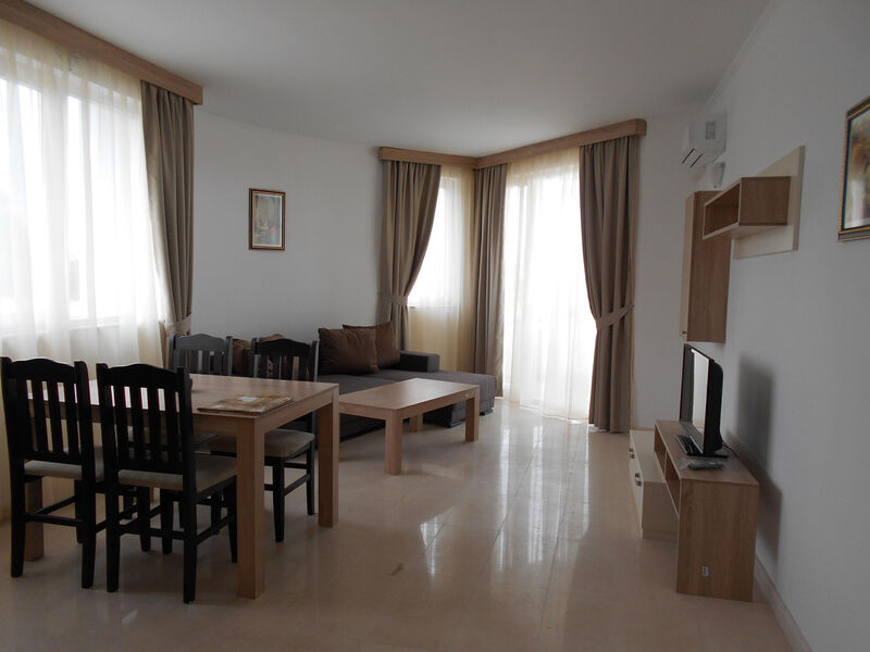 Kristal Apartments I