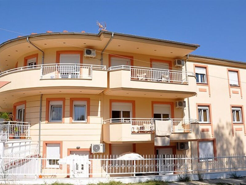 Apartmánový Dům Ladikas