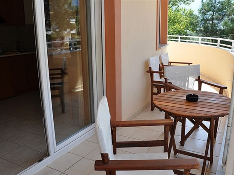 Apartmánový Dům Ladikas