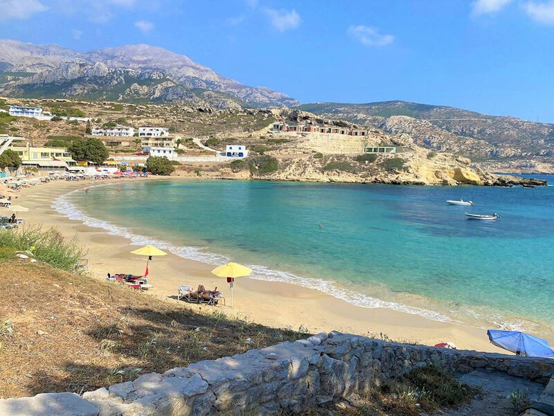 Lefkos Village