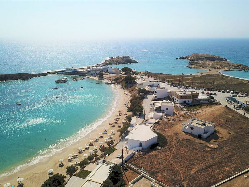 Lefkos Village