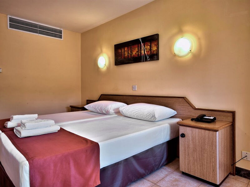 Studia Luna Holiday Complex