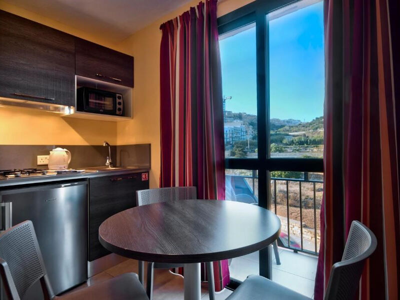 Studia Luna Holiday Complex
